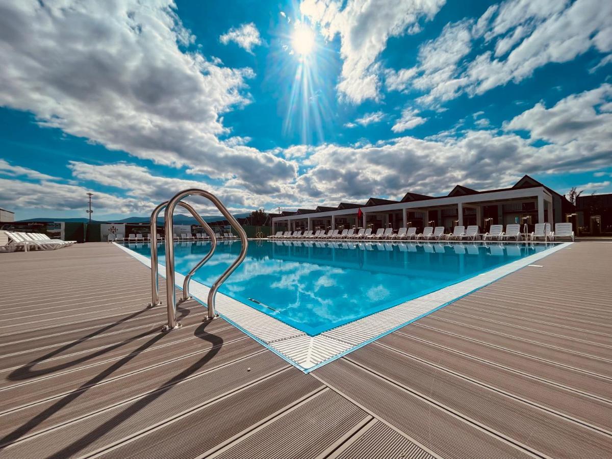 Holiday Park & Resort Cieplice Zdroj Jelenia Góra Esterno foto