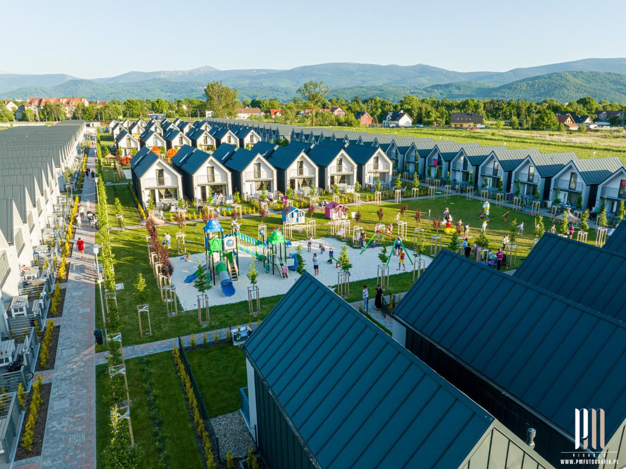 Holiday Park & Resort Cieplice Zdroj Jelenia Góra Esterno foto